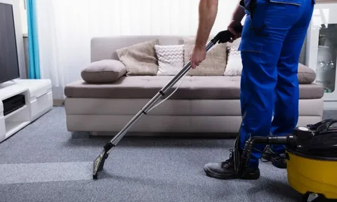 carpet cleaning technicians